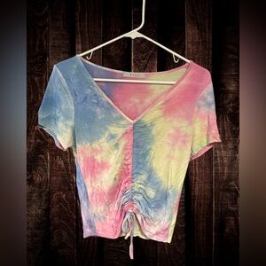 🩵 3 for $18 Gaze Pastel Tie-Dye V-Neck Crop Top